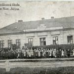 Nov. Jicina - Ceska mensinova skola v Senove