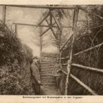 Schützengraben mit Grabensperre in den Vogesen