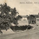 Dontrien - Partie an der Kirche