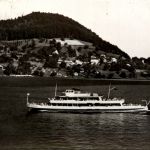 Faulensee Bürgquartier mit Motorschiff Jungfrau