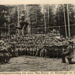 Sonntagnachmittag im Waldlager