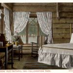 Yellowstone National Park - Bed room Old Faithful Inn