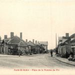 La Ferte St. Aubin - Place de la Pomme de Pin