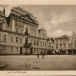Güstrow - Markt mit Rathaus