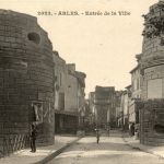 Arles - Entree de la ville