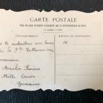 Karte mit Kindern und echten Gräsern