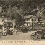 Blida, Gorges de la Chiffa, A L`Hotel du Ruisseau des Singes