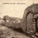Charroux d Allier, Vieux Portiques
