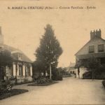 Ainay le Chateau, Colonie Familiale, Entree