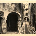 Vieille Rue de St-Paul, Old street at St-Paul