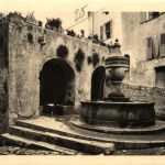 Vieille Fontaine a St-Paul, Old Fountain at St-Paul