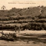 Madagascar - Pirogues Chargers de Fecule