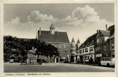 Freyburg - Marktplatz mit Rathaus