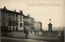 Brioude - Place de la Grande Fontaine