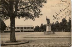 Asnieres - Place de l Hotel de Ville