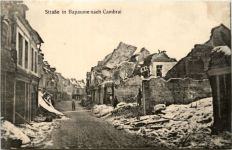 Strasse in Bapaume nach Cambrai