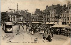 Dunkerque - La Place de la Republique
