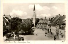 Pfaffenhofen, Hauptstrasse mit Kirche