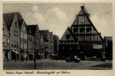 Weiden, Hindenburgplatz mit Rathaus