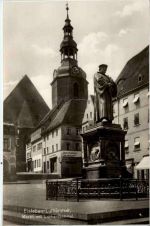 Eisleben Lutherstadt, Markt mit Luther-Denkmal