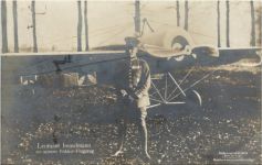Leutnant Immelmann an seinem Fokker Flugzeug
