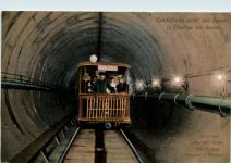 Treptow - Tunnelbahn unter Spree