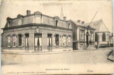 Hove - Gemeentehuis en Kerk