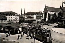 Basel - Barfüsserplatz mit Tram
