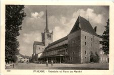 Payerne - Abbatiale et Place du Marche