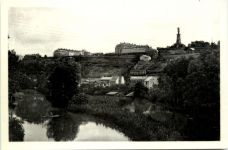 Poitiers, Le Clain et les Casernes des Dunes