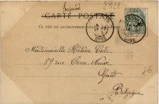 Beauvais, Statue de jeanne Hachette