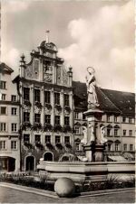 Landsberg/Lech, Rathaus mit Marienbrunnen