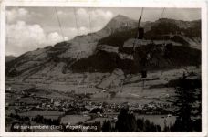 Hahnenkammbahn Tirol, Wagenkreuzung, Blick auf Kitzbühel