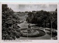 Fürth, Bahnhofsplatz mit Kunstbrunnen