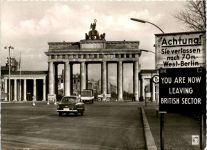 Berlin - Brandenbuger Tor Mauer