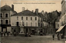 Chateaurenard - La Place et le Monument aux Morts