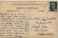 Chateaurenard - La Place et le Monument aux Morts