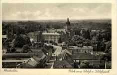Neustrelitz, Blick zum Schloss und Schlosspark