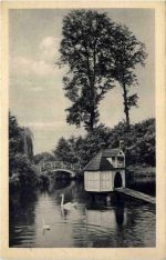 Luckenwalde, Schwanenhaus im Elsthal