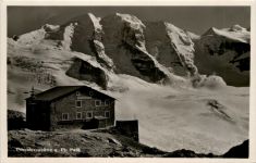 Diavolezzahütte mit Piz Palü