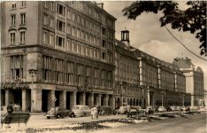 Dresden, Altmarkt mit Cafe Prag