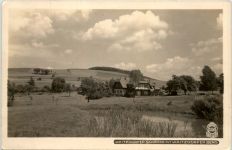 Waitzdorfer Schänke mit Waitzdorfer Berg