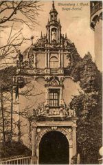 Wiesenburg in der Mark, Haupt-Portal