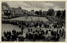 Oldenburg Holstein - Empfangsfeier auf dem Adolf Hitler Platz der neuen Garnison