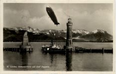 Lindau - Hafeneinfahrt mit Graf Zeppelin