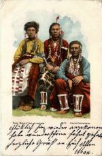 Indianer - Three Braves Shot with the Kodak