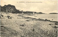 Saint-Raphael, La Plage du Corail et le Lion de Terre
