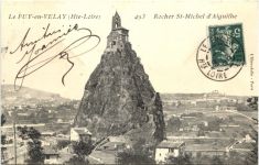 Le Puy-en-Velay, Rocher St-Michel dÀiguillie
