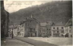Saint-Hippolyte Doubs, La grande rue