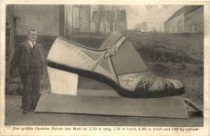 Kleinsteinhausen bei ZweibrückenDer grösste Opanke Schuh der Welt